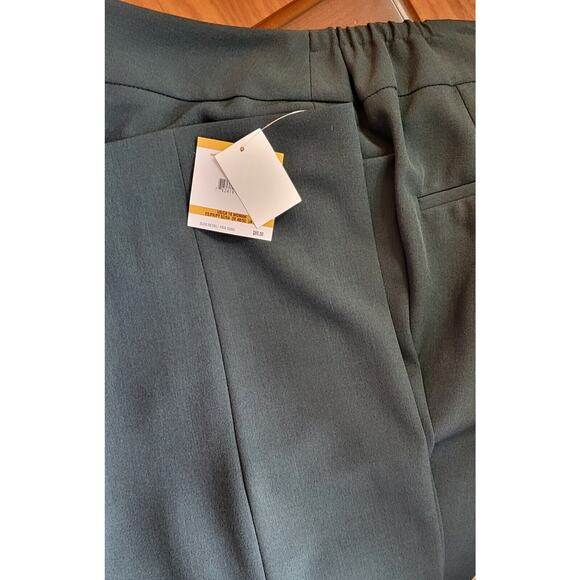 NWT $89 Kasper Women's Plus Size 16W Straight-Leg Polyester Dress Pants - Picture 8 of 12